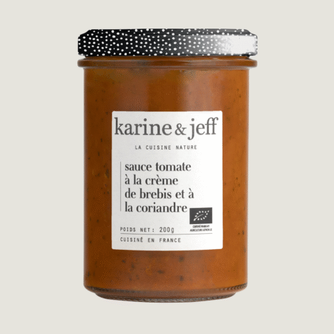 Sauce tomate à la crème de brebis et à la coriandre
